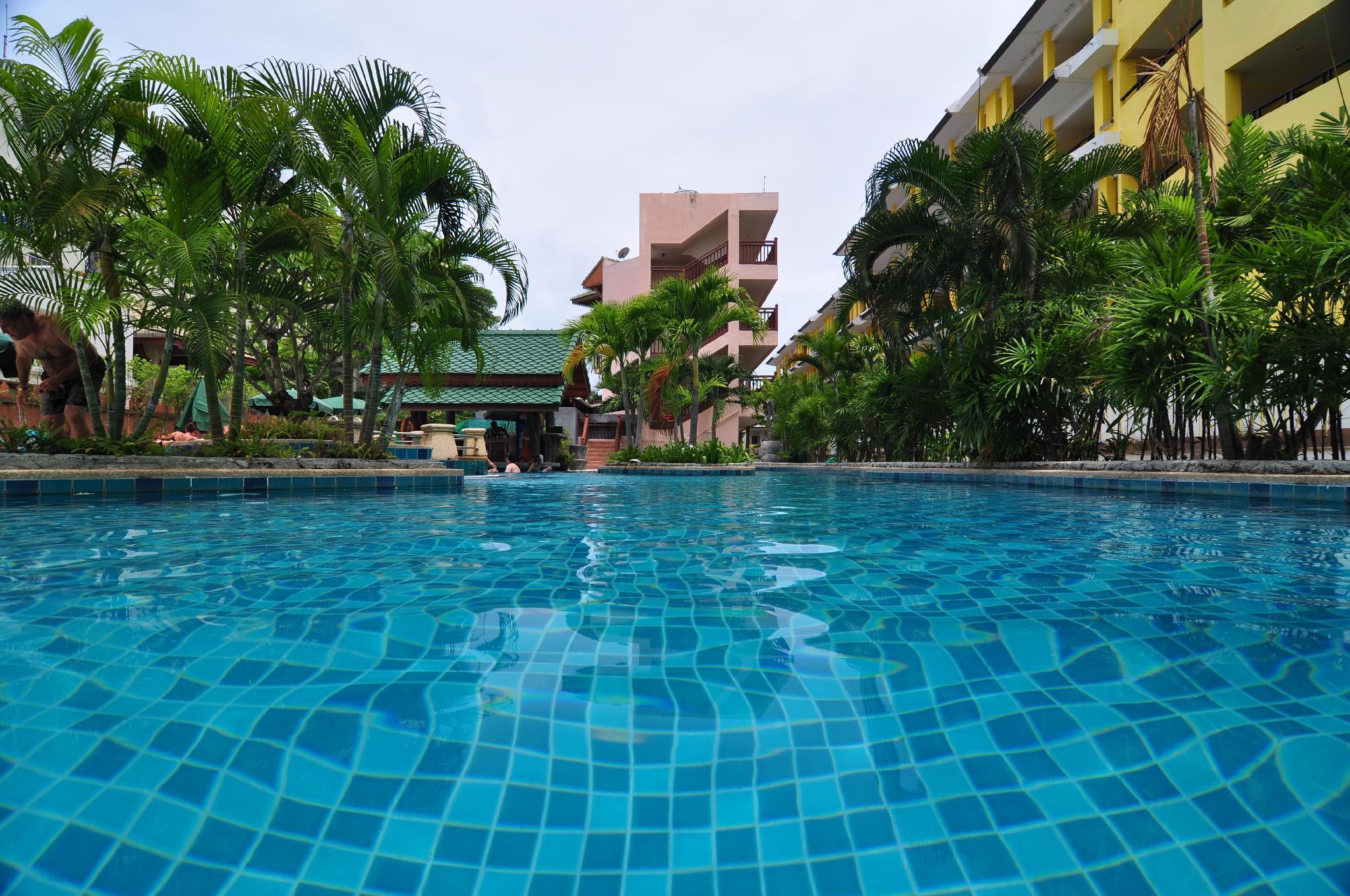 Baan Karonburi Resort Εξωτερικό φωτογραφία
